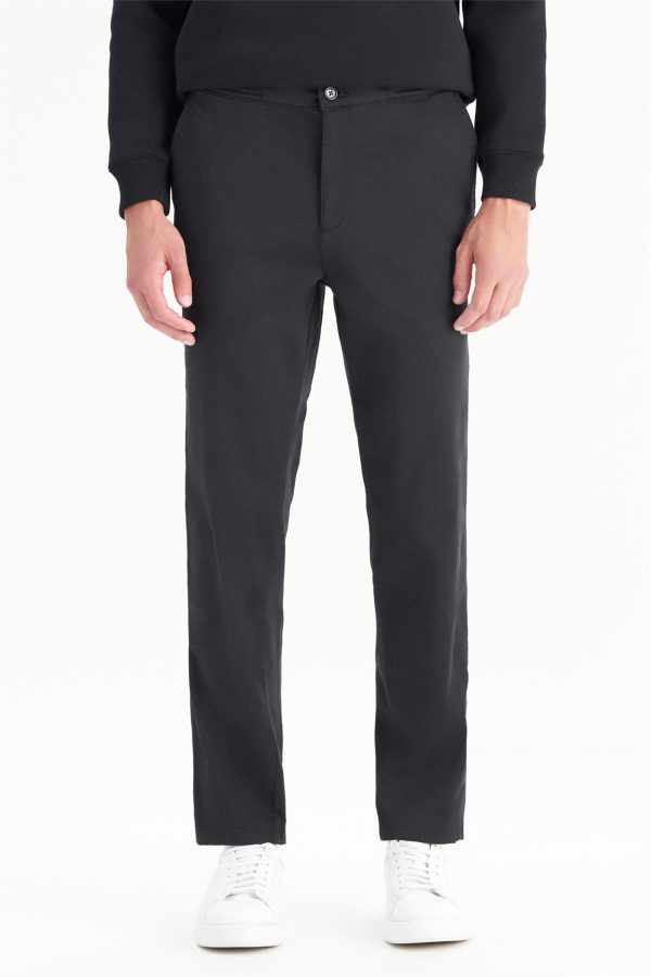 Wrangler Erkek Regular Fit Düz Paça Jogger Pantolon